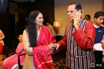 TSR Felicitates Gautamiputra Satakarni Team